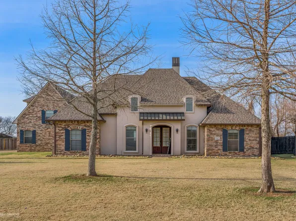 1047 Spanish Moss Cir, Bossier City, LA 71111