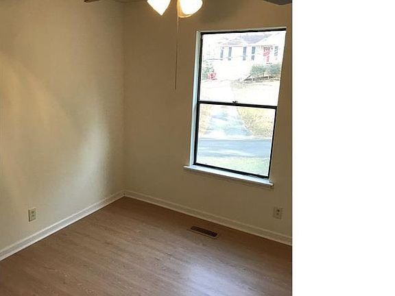 5th image of 4238 Centerwood Dr