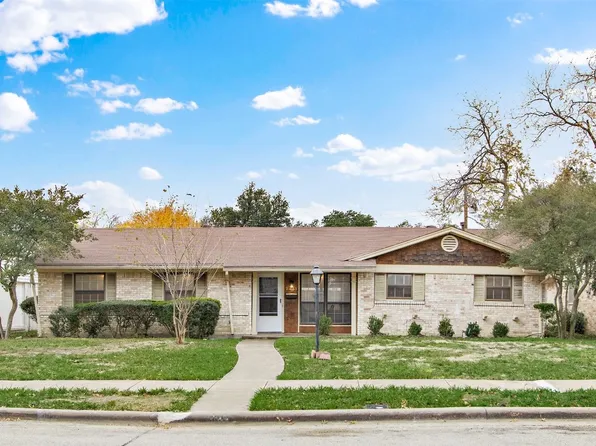2431 Viva Dr, Mesquite, TX 75150