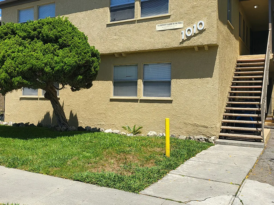 1010 S Grandee Ave #2