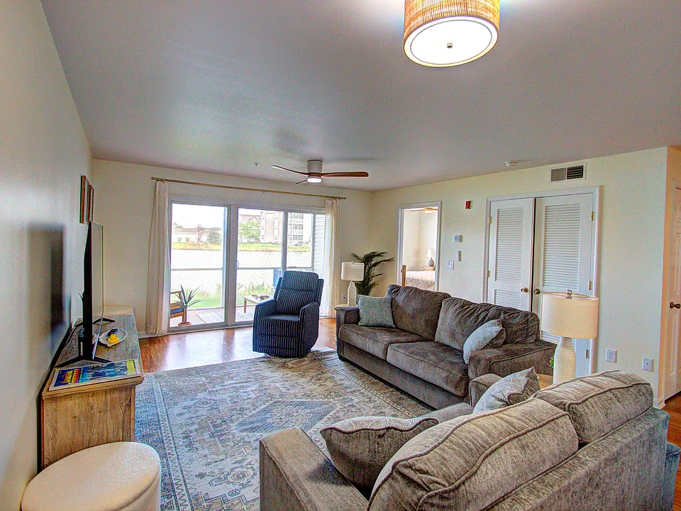 30397 Pavilion Dr #1101