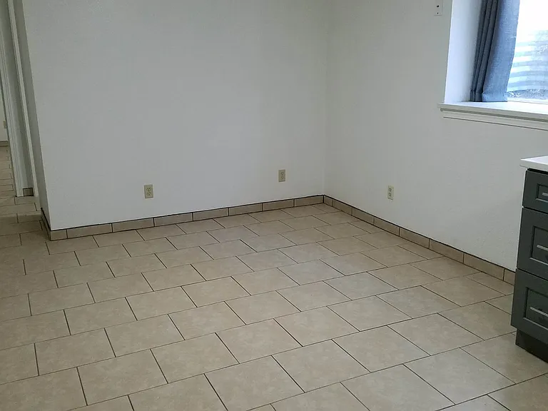 402 S Pearl St #2 — Photo 3