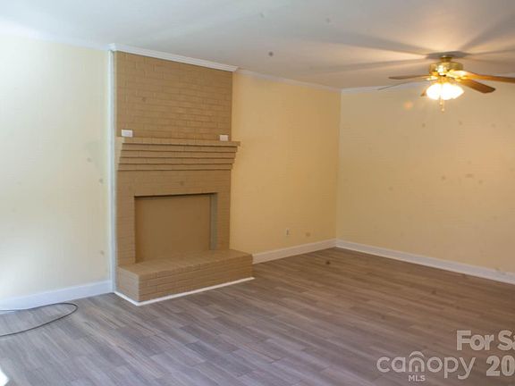 4th image of 535 Nicholson Creek Rd #1