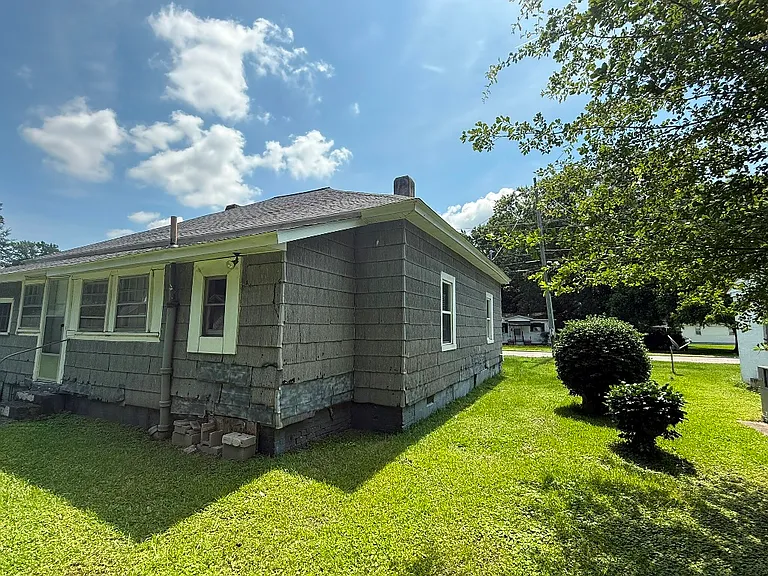 3768 S Walnut St — Photo 38