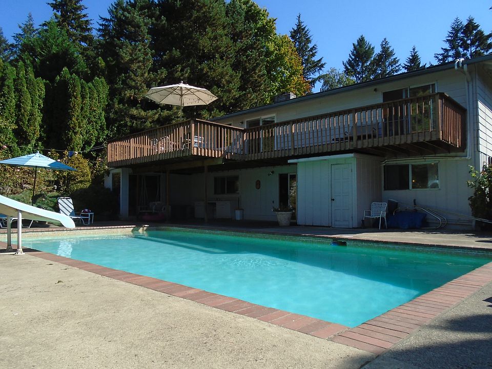 1st image of 11300 NE Sylvan Ter