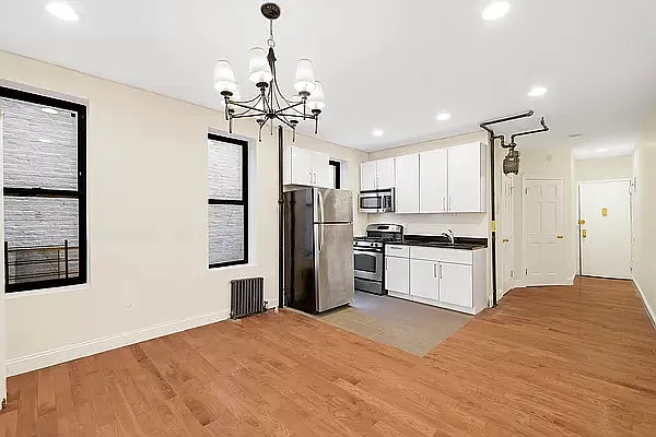 Rented by REAL New York | media 7