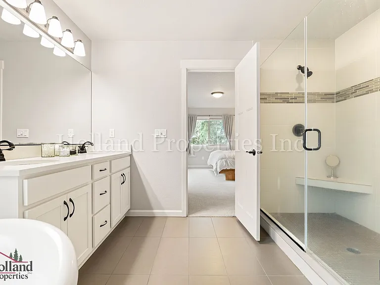 12723 SW Willow Point Ln — Photo 40