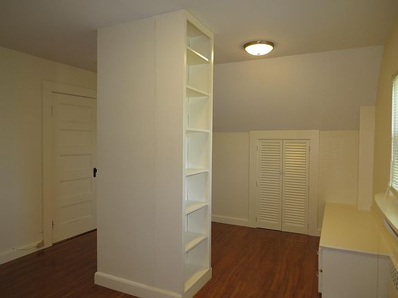 5th image of 161 Belmont St #2