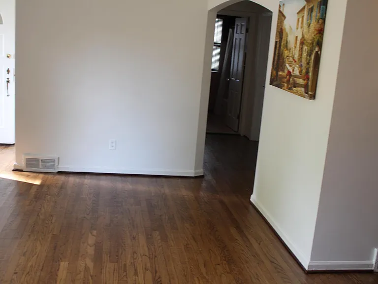2527 Buckingham Ave — Photo 8
