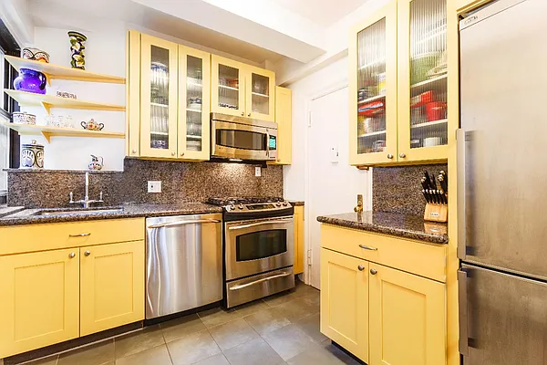 Sold by Real Direct | media 11