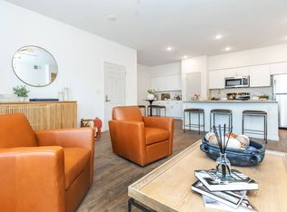 2594 N Armstrong Ave #110, Fresno, CA 93727