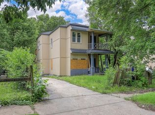 3021 E 8th St, Kansas City, MO 64124