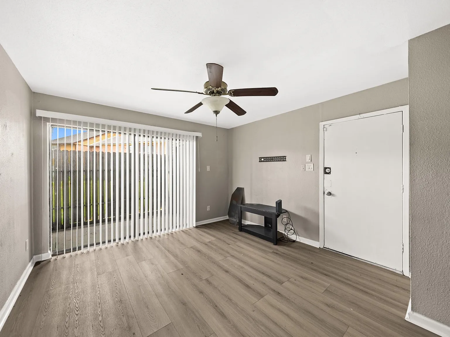 1 bed, 1.0 bath, 672 sqft, $950 — Photo 4