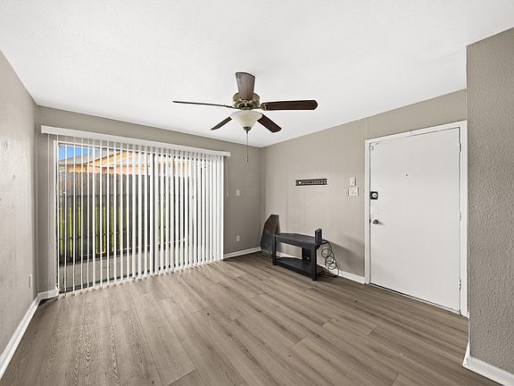4th image of 9090 S Braeswood Blvd APT 75