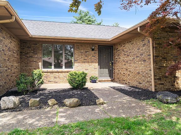 2nd image of 8224 E Heritage Dr