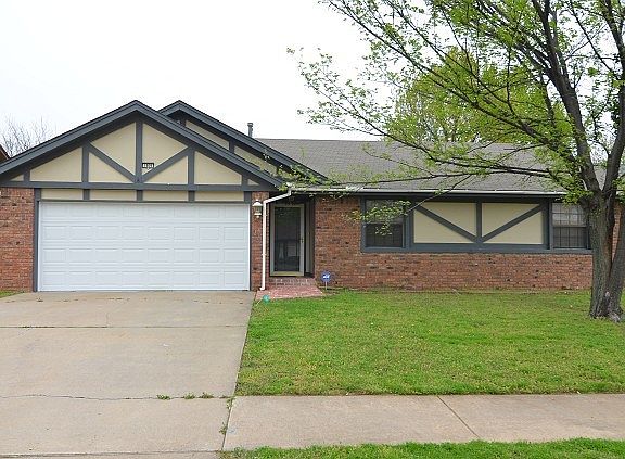 Large backyard with privacy fence
