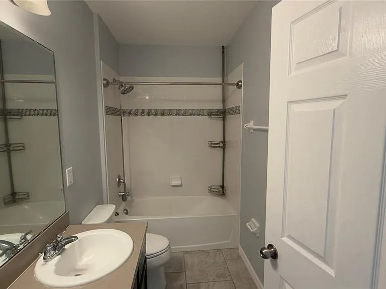 2462 Addison Creek Dr — Photo 7