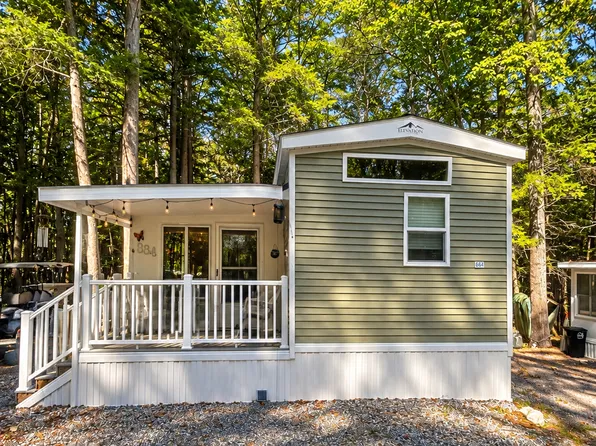 261 Point Sebago Rd #S0884, Casco, ME 04015