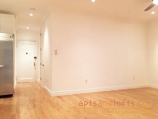 Rented by aptsandlofts.com | media 6