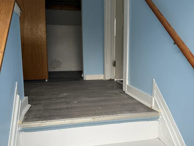 204 Minooka St — Photo 7