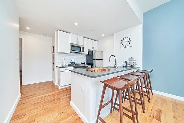 Rented by Living New York | media 2