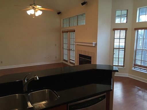 4th image of 1426 Farrindon Cir