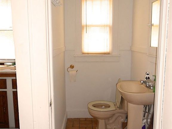 Lower Half Bath