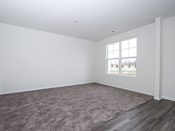 3rd image of 1606 Albany St Lot 15