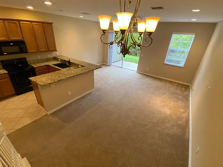 208 Canterbury Bell Dr — Photo 12