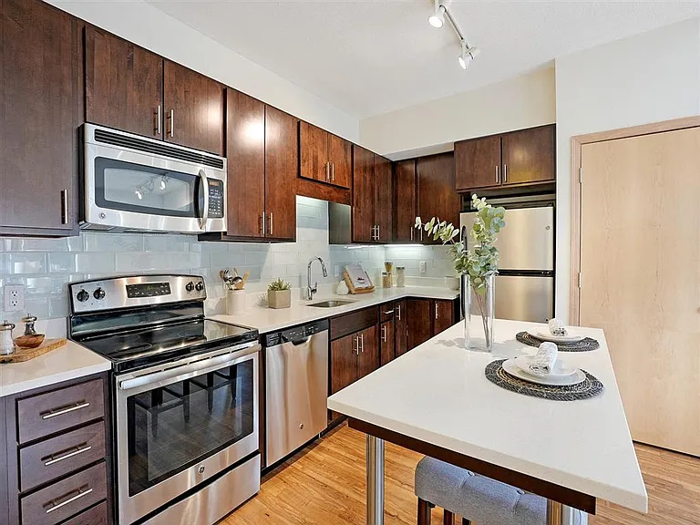Third North Apartments — Photo 18