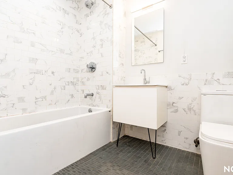 824 E New York Ave #3C — Photo 7