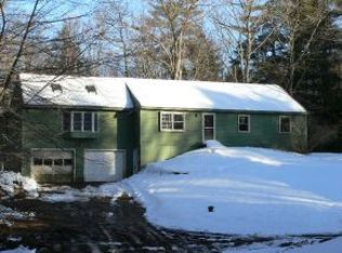 7 Nicole Dr, Sandown, NH 03873