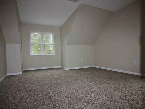 5th image of 182 Willamette Road