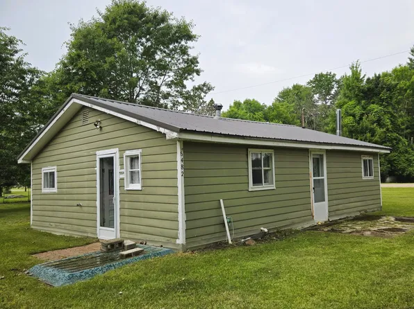 6482 Garfield Ave, Lake, MI 48632