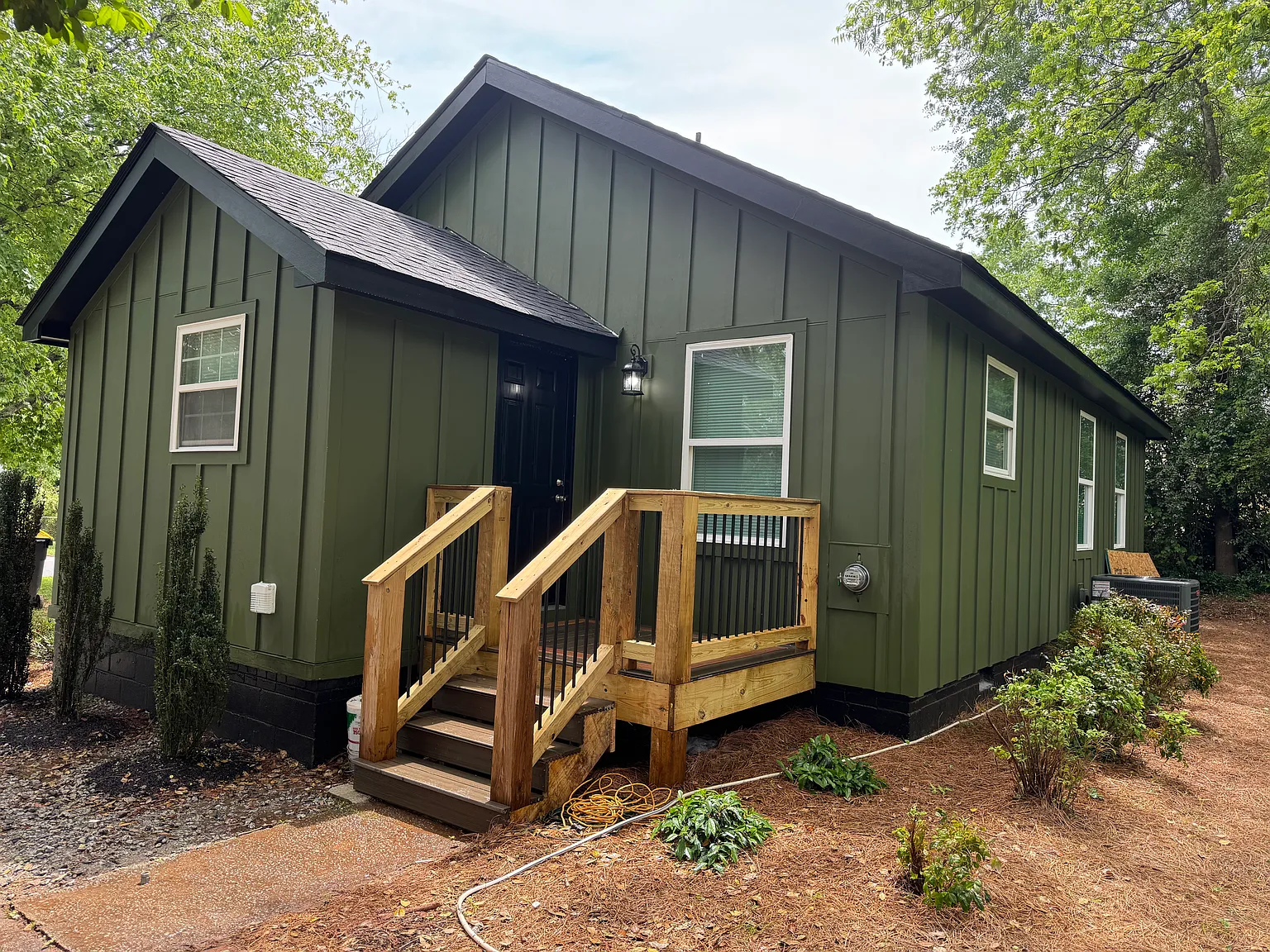 3 bed, 1.5 bath, 940 sqft, $1,995 — Photo 4