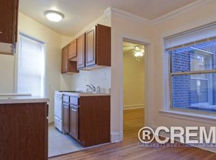 1547 W Fargo Ave, Chicago, IL 60626