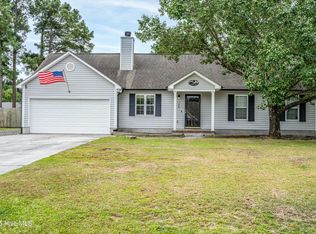 108 Quail Creek Dr, Hubert, NC 28539