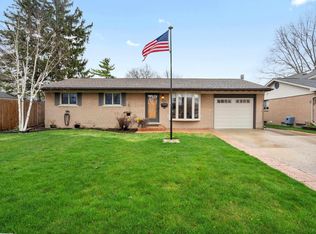 11354 Regal Dr, Sterling Heights, MI 48313