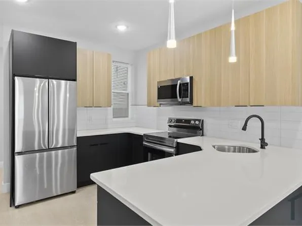 715 N Brooklyn St #1, Philadelphia, PA 19104