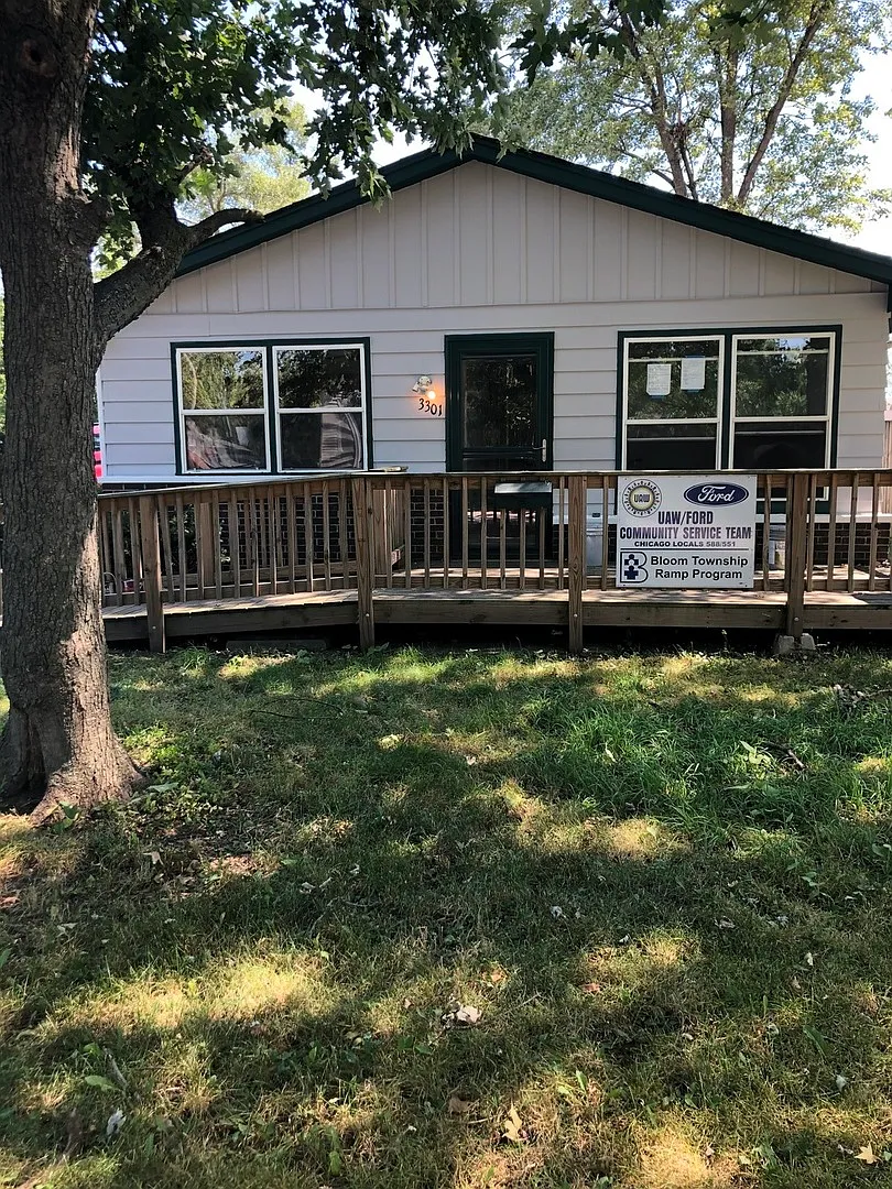 3301 Butler Ave photo 1