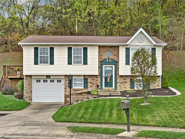 100 Delsandro Dr, Donora, PA 15033