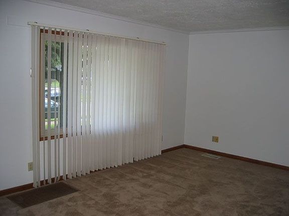 910 Lenore Avenue, Columbus OH 43214