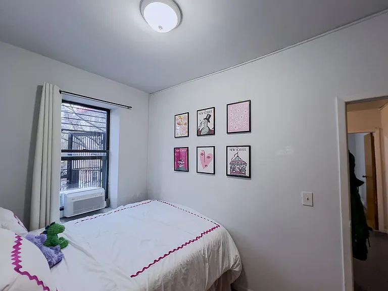 98 Thompson St #20 — Photo 2