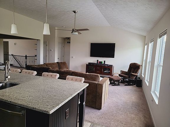 4th image of 3006 White Ash Dr