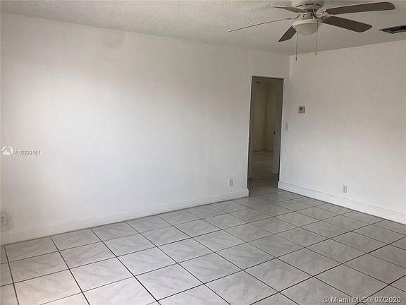 4th image of 5933 Hayes St #5933