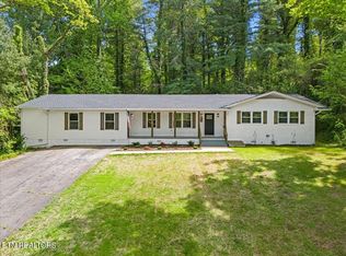 394 Webster Rd, Harriman, TN 37748