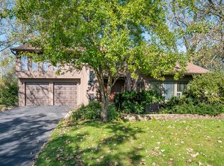 27W770 Shady Way Dr, Winfield, IL 60190