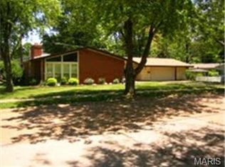 7248 Berkridge Dr, Hazelwood, MO