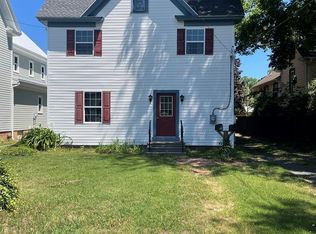 41 King St, Onancock, VA 23417