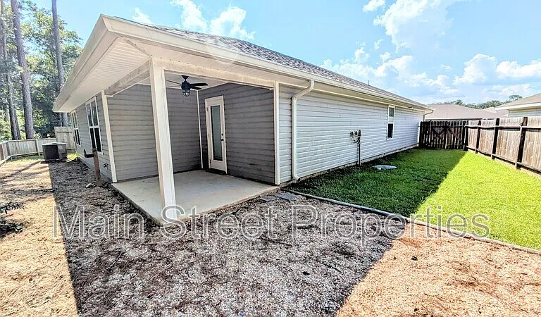 10557 Queens Gate Cir — Photo 32